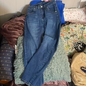 Demon& Hunter Size 27 Skinny Jeans